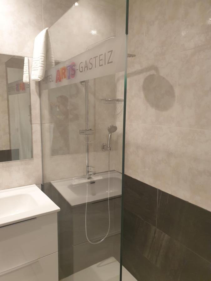 Hotel Arts - Gasteiz Centro Витория-Гастейс Екстериор снимка