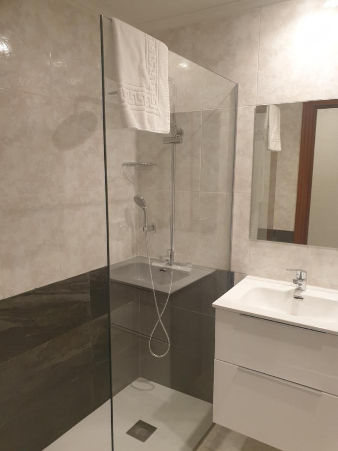 Hotel Arts - Gasteiz Centro Витория-Гастейс Екстериор снимка